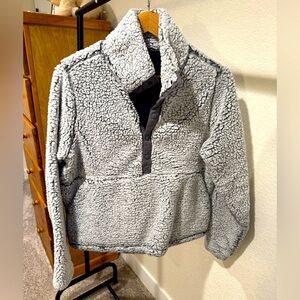 Prana Sherpa Half Button Pull Over in M - like new!